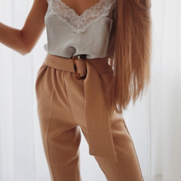 Zara Pants - NWT Zara Camel Trousers w Tortoiseshell Buckle L